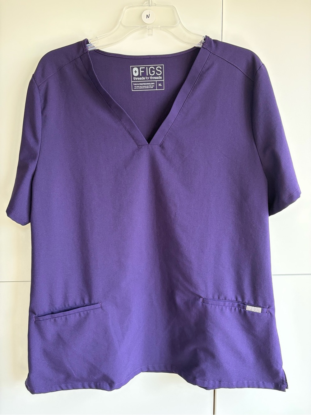 FIGS Women's Purple Casma V-Neck Scrub Top Size XL